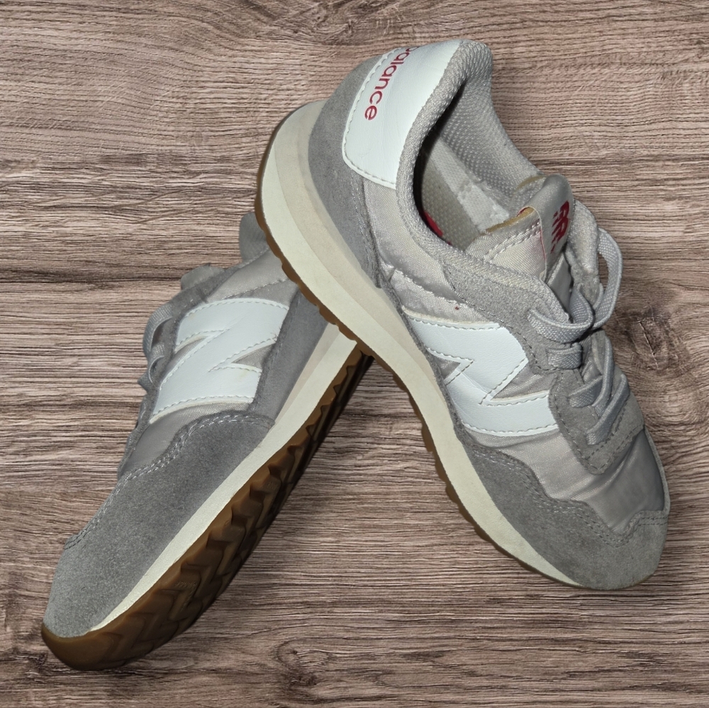 New Balance 237 Kids Shoes..12 - Picture 3 of 6